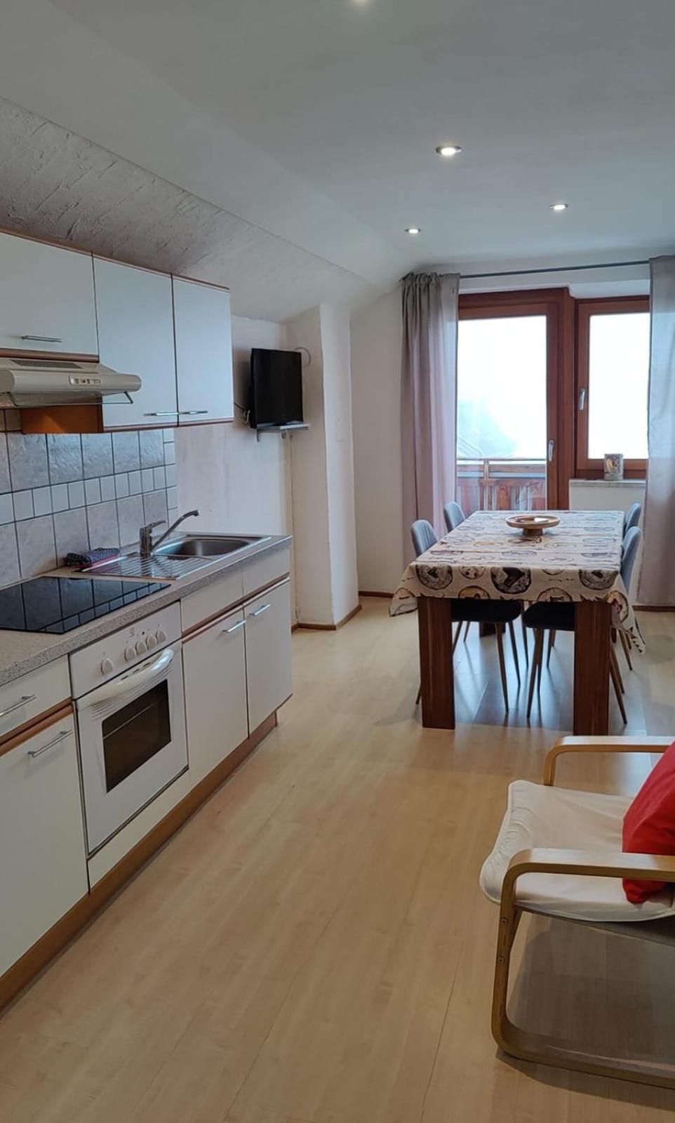 Alp-Hof Apartments Stanga Kültér fotó
